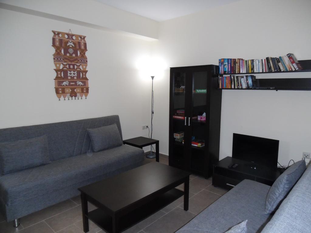 Artemis Appartments Pitsidia Buitenkant foto