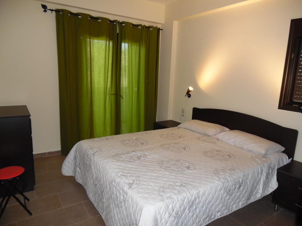Artemis Appartments Pitsidia Buitenkant foto